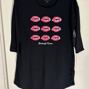 New York & Company Black Sleep Shirt with Pink Lip Design